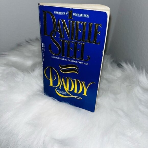 Danielle Steel 'Daddy' Book - Picture 1 of 2